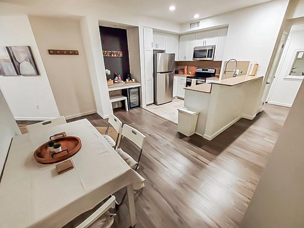 Two Bedroom Condo At Universal Studios Los Angeles Exterior photo